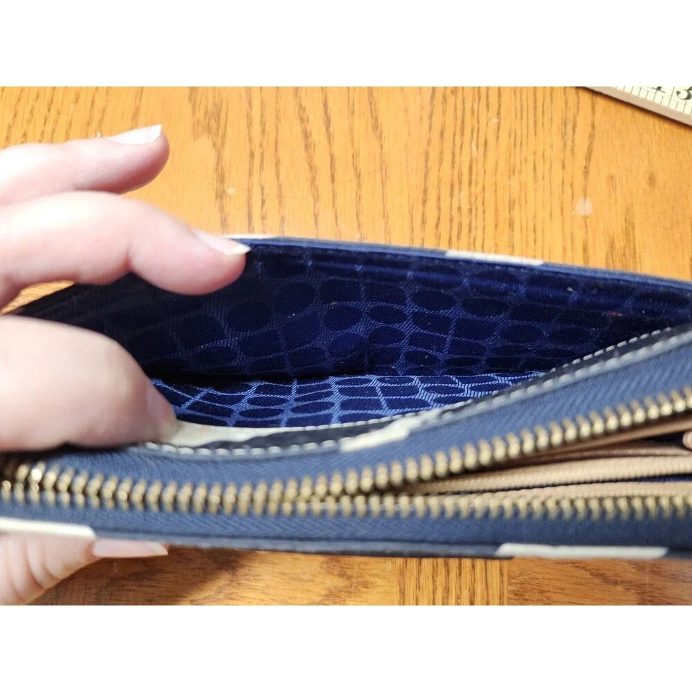 KATE SPADE BLACK WITH WHITE WAVES ZIP AROUND WALLET
